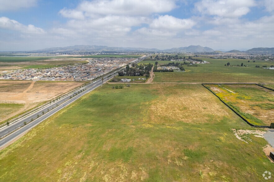 More Photos Of 25245 Ethanac Rd, Menifee Land For Sale