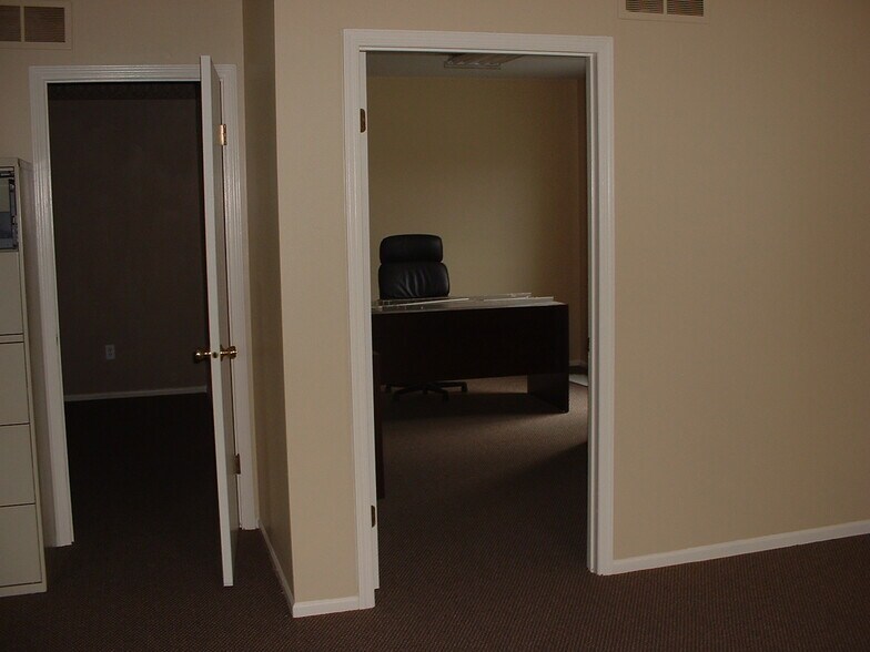 More Photos Of 915 Lacey Rd, Forked River Office For Lease