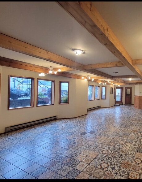 More Photos Of 117 E 1st St, Port Angeles General Retail For Lease