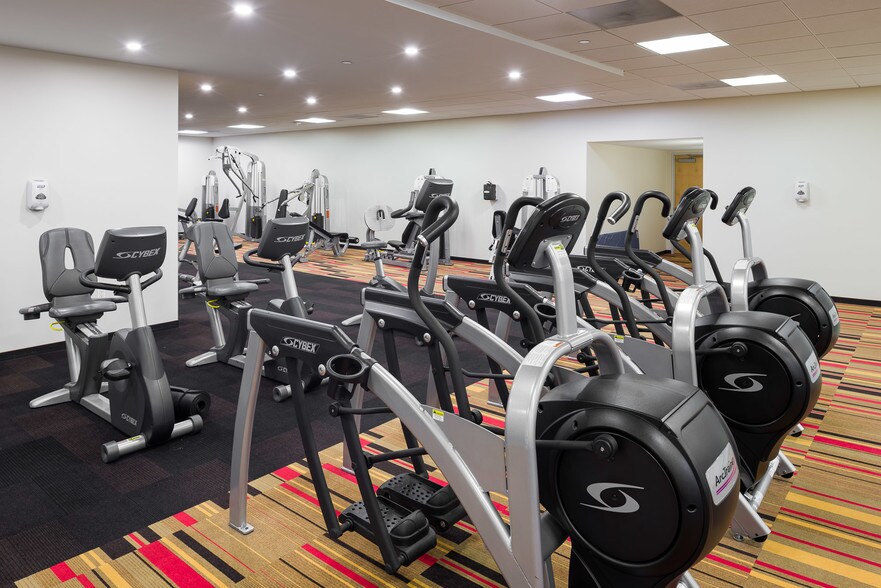 More Photos Of 6330 West Loop S, Bellaire Office For Lease