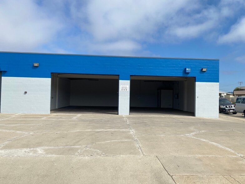More Photos Of 811-811 E Chestnut Ave, Lompoc Service For Lease