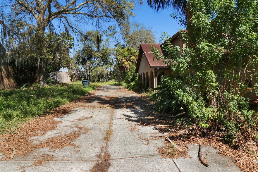 More Photos Of 741 N Combee Rd, Lakeland Rehabilitation Center For Sale