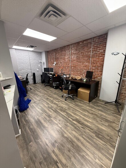 More Photos Of 205 N Broad St, Philadelphia Medical For Lease