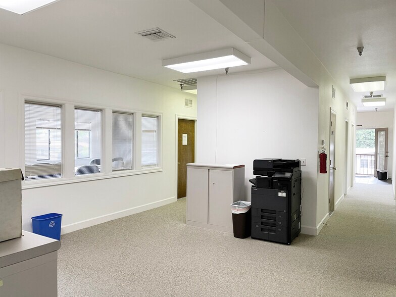 More Photos Of 414 W Napa St, Sonoma Office For Lease