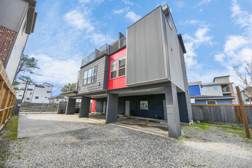More Photos Of 1708 Winter St, Houston Apartments For Sale
