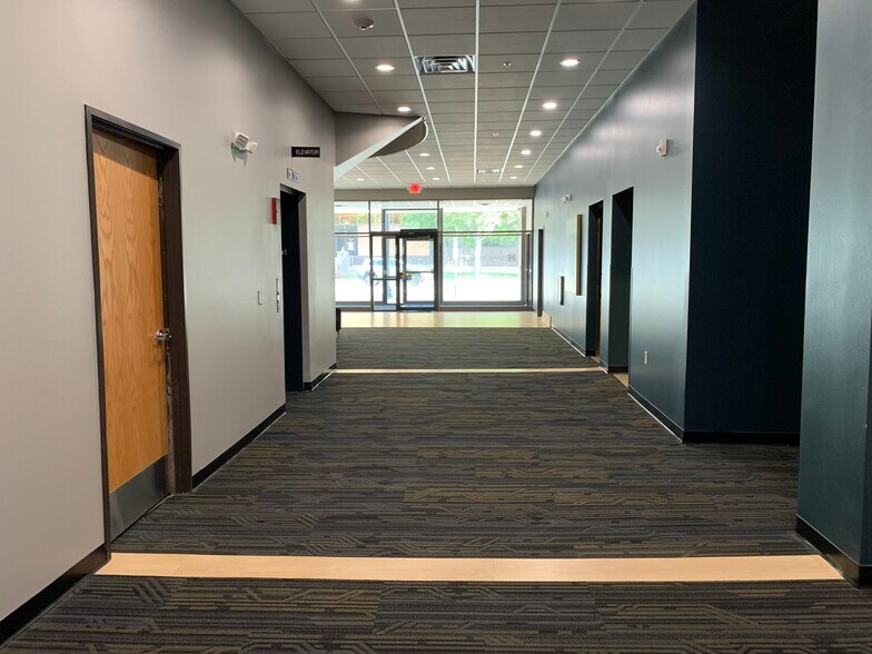 More Photos Of 225 E 11th St, Sioux Falls Loft Creative Space For Lease