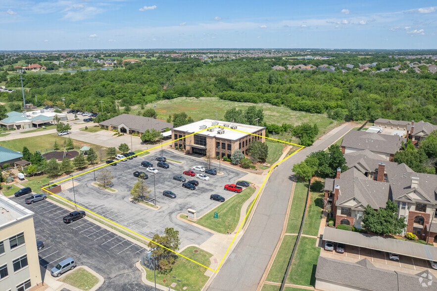 More Photos Of 14001 McAuley Blvd, Oklahoma City Medical For Lease
