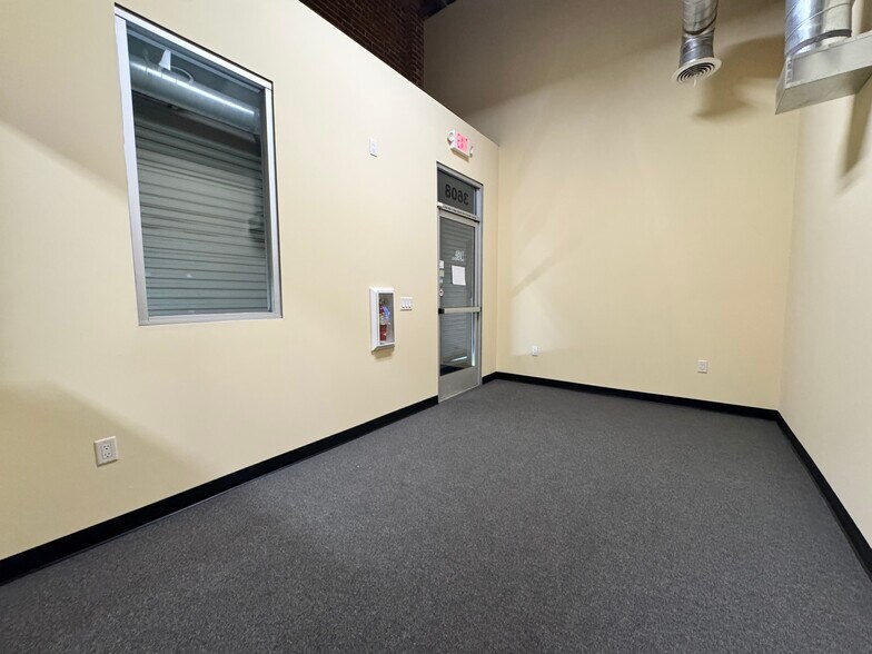 More Photos Of 3608 San Fernando Rd, Glendale Loft Creative Space For Lease