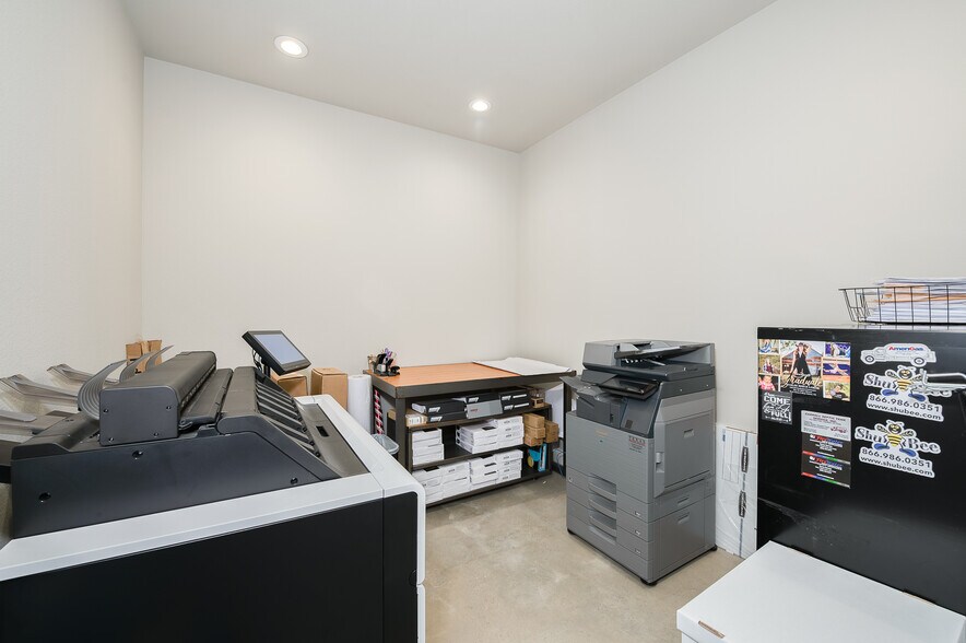 More Photos Of 11184 Dan Williams Ln, College Station Warehouse For Sale