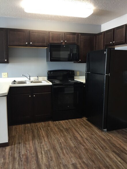 More Photos Of 3502 Interstate Blvd, Fargo Apartments For Sale
