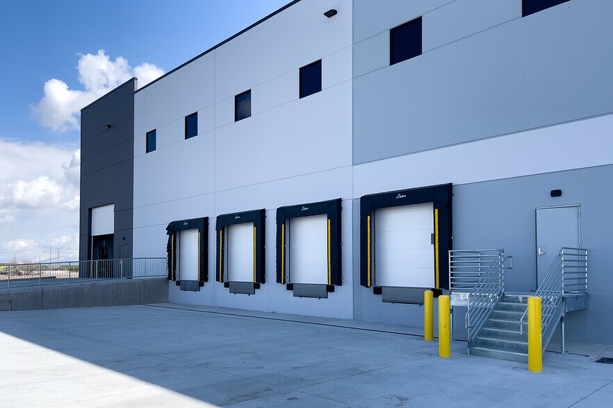 More Photos Of 6075 W SR-201 S, West Valley City Unknown For Lease