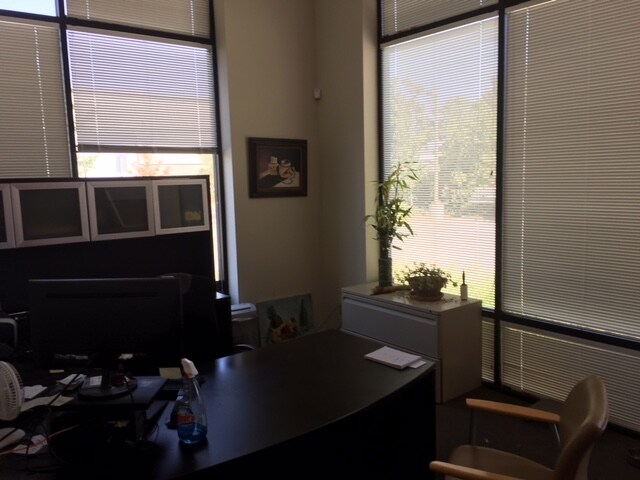 More Photos Of 800 Lindberg Ln, Petaluma Warehouse For Lease