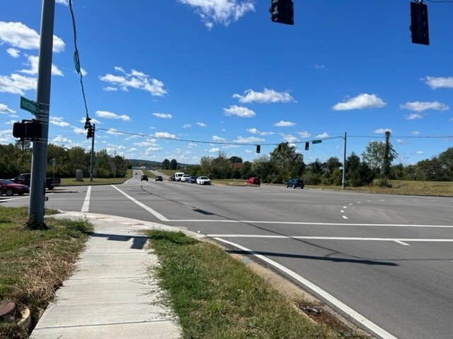 More Photos Of 6101 Fegenbush Ln, Louisville Convenience Store For Lease