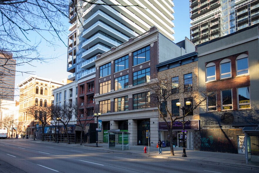 More Photos Of 59-61 King St E, Hamilton Office For Lease