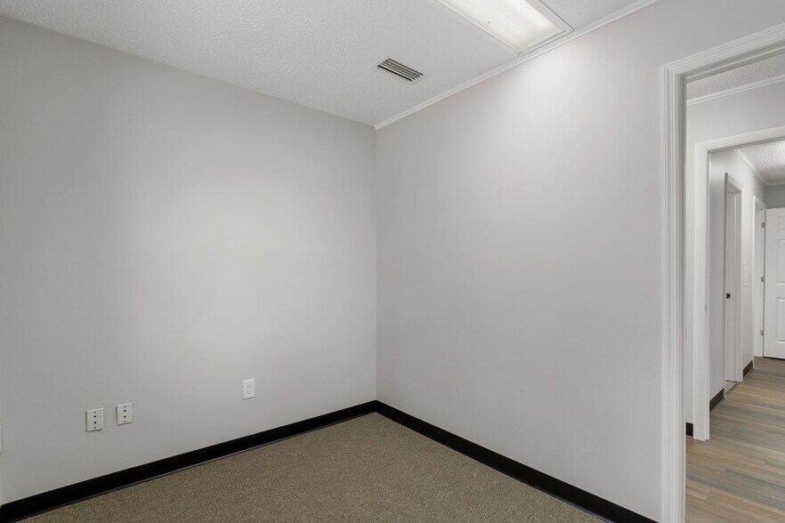 More Photos Of 7936 E Gulf To Lake Hwy, Inverness Medical For Sale