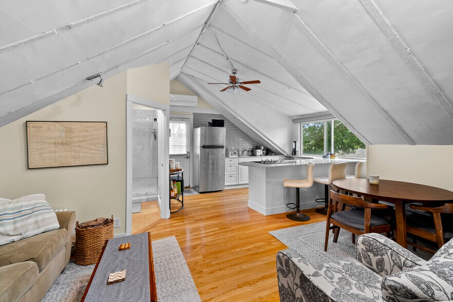 More Photos Of 13 Dean Ave, Newport Apartments For Sale