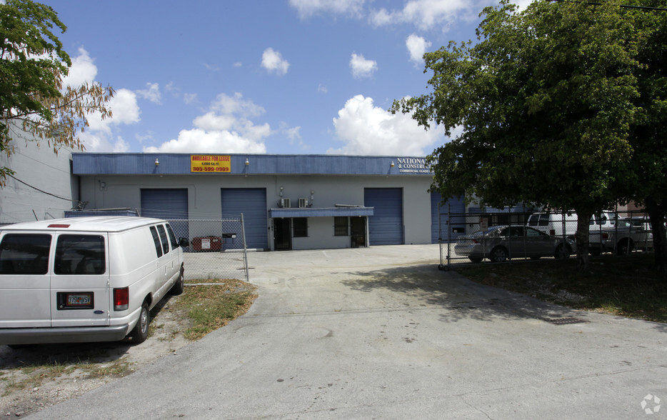 Primary Photo Of 7781-7787 NW 56th St, Miami Warehouse For Lease