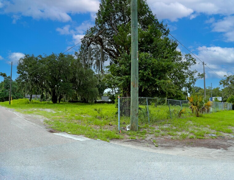 More Photos Of 15199 Main St N, Jacksonville Land For Sale