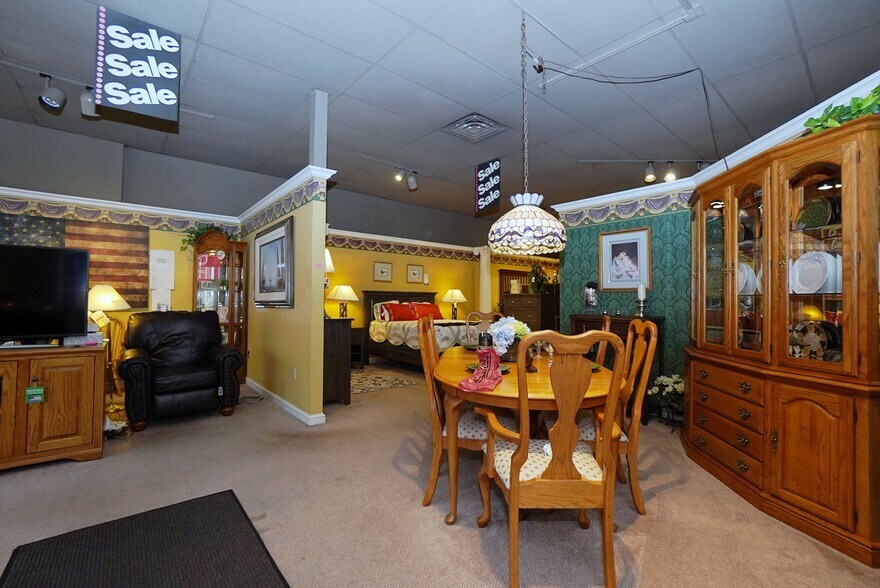 More Photos Of 1229 Castleton Ave, Staten Island Storefront For Lease