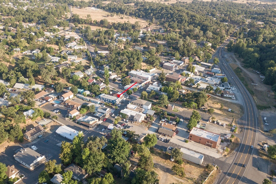 More Photos Of 18239 Main St, Jamestown Hotel For Sale