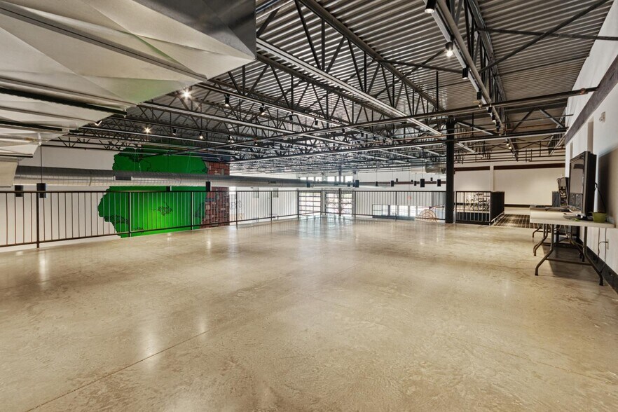More Photos Of 1800 Plover Rd, Plover Unknown For Lease