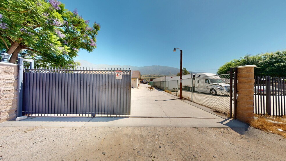 More Photos Of 18900 Cajon Blvd, San Bernardino Warehouse For Sale