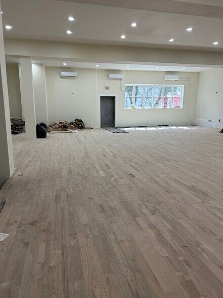 More Photos Of 2261-2269 Bragg St, Brooklyn Schools For Sale