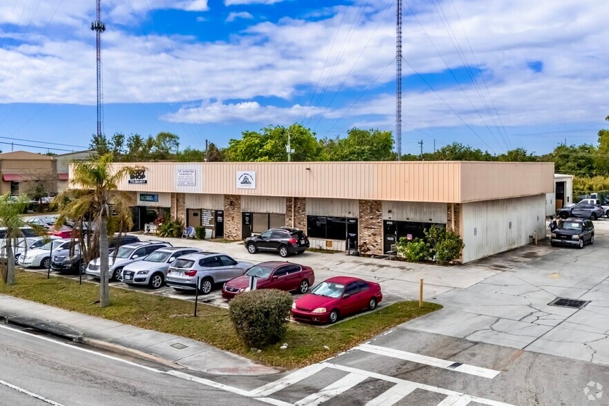 Primary Photo Of 10205 SE Lennard Rd, Port Saint Lucie Warehouse For Lease