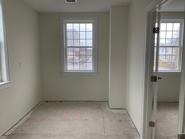 More Photos Of 899 Pleasant St, New Bedford Loft Creative Space For Lease