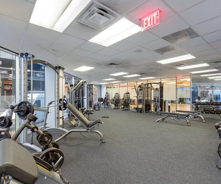 More Photos Of 1220 Augusta Dr, Houston Office For Lease