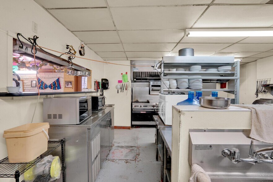 More Photos Of 4525 S Park Ave, Tucson Restaurant For Sale