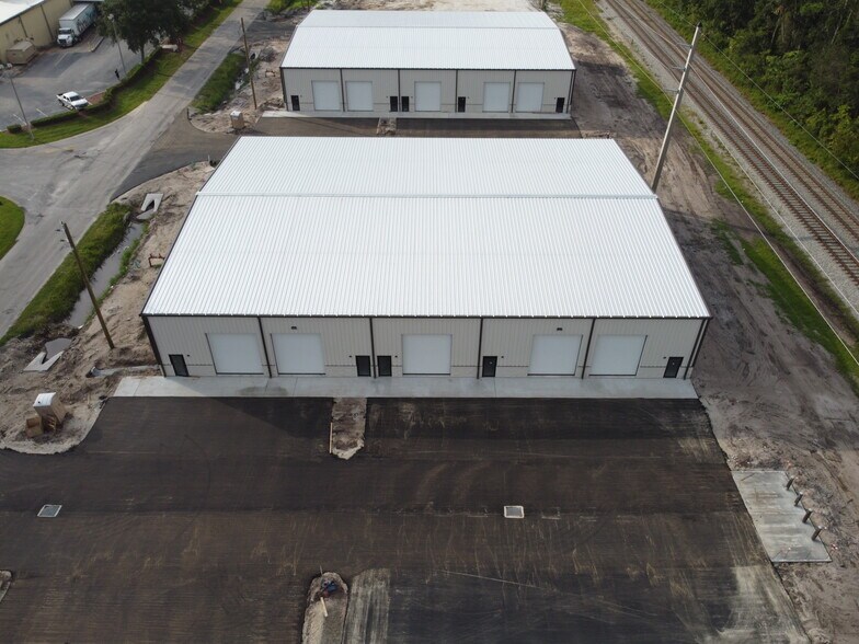 More Photos Of 730 Parque Dr, Ormond Beach Warehouse For Lease