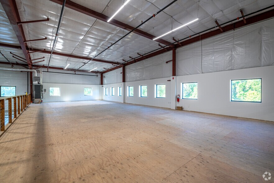 More Photos Of 10335 Naples St NE, Blaine Warehouse For Sale