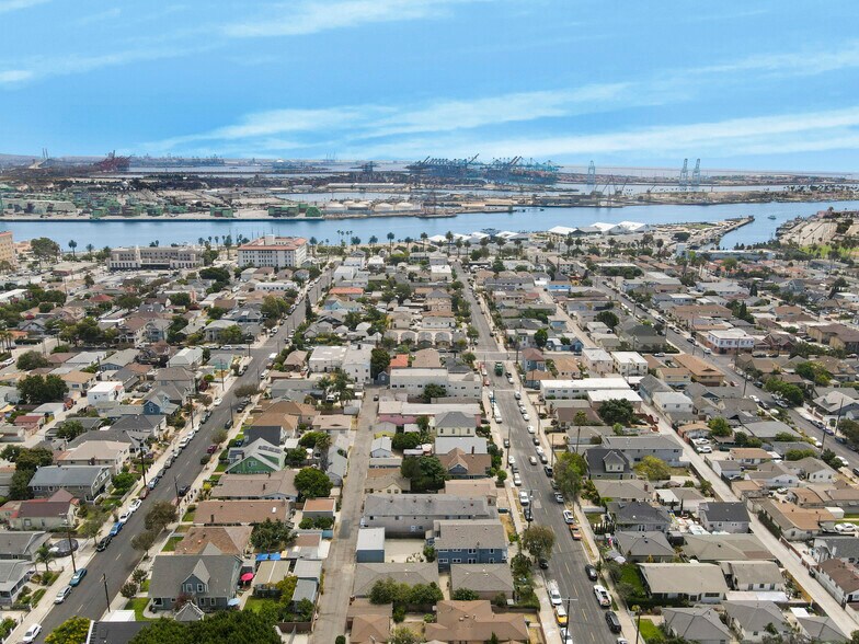 More Photos Of 372 W 11th St, San Pedro Apartments For Sale