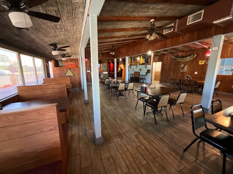 More Photos Of 4835 Cortez Blvd, Spring Hill Restaurant For Sale