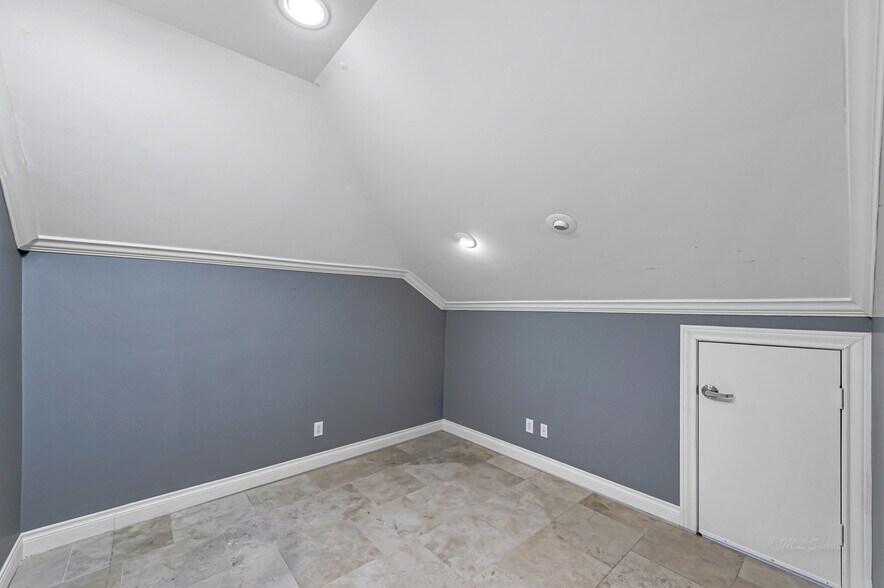 More Photos Of 607 Park Grove Dr, Katy Medical For Lease