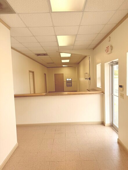 More Photos Of 14640 S FM 2790 W, Lytle Warehouse For Lease