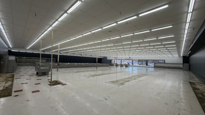 More Photos Of 906-920 E State St, Athens Storefront For Lease