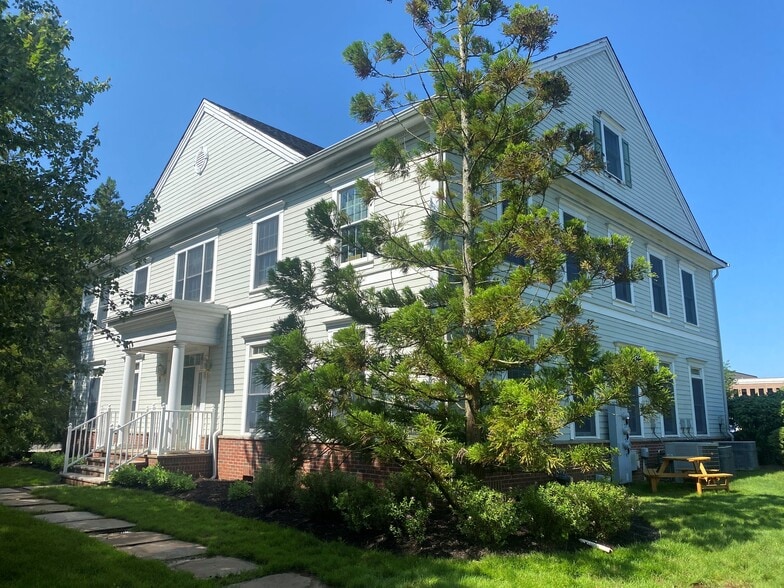 More Photos Of 211 Somerville Rd, Bedminster Office For Sale