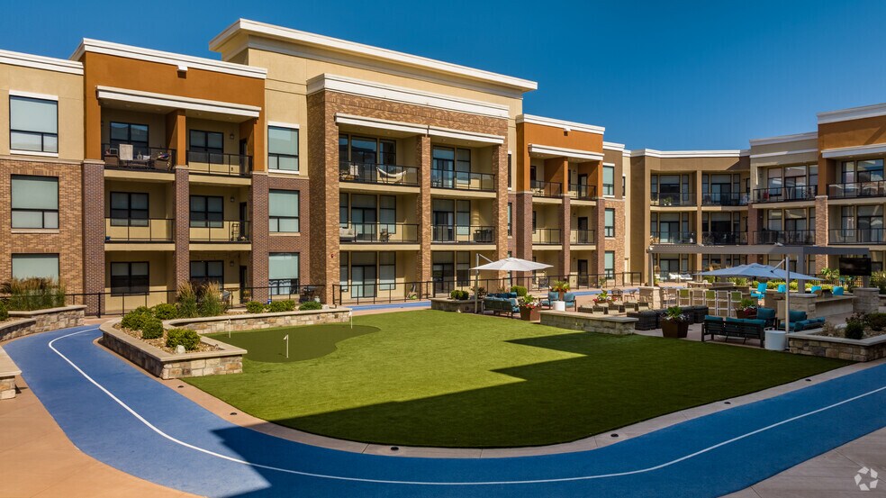 More Photos Of 10401 College Blvd, Overland Park Apartments For Lease