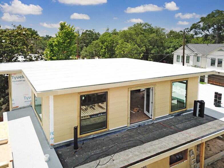 More Photos Of 963 Judiway St, Houston General Retail For Lease