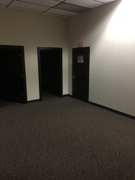 More Photos Of 4560 Atwater Ct, Buford Unknown For Lease