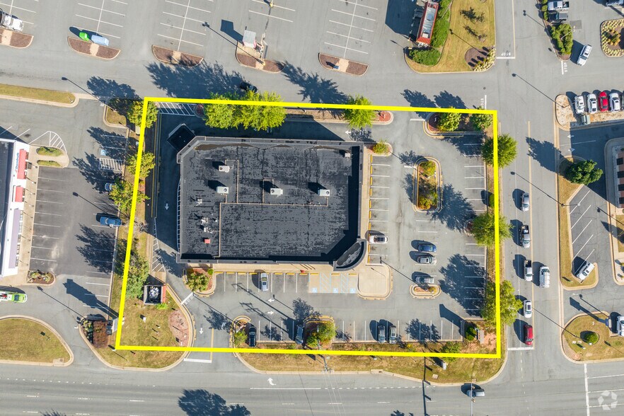 More Photos Of 4201 Plank Rd, Fredericksburg General Retail For Sale