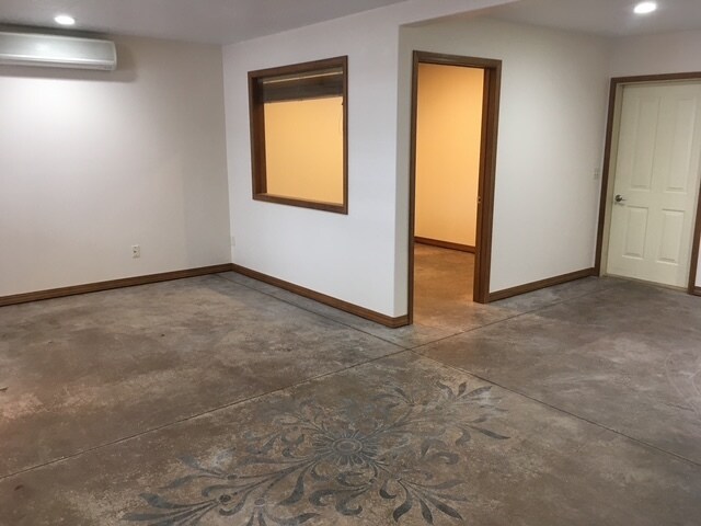 More Photos Of 10733-10745 N Government Way, Hayden Light Distribution For Lease