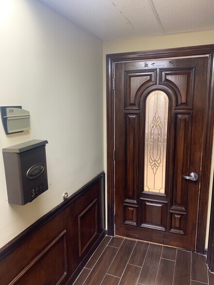 More Photos Of 620 E Twiggs St, Tampa Office For Lease