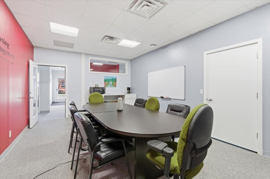 More Photos Of 1889 Williston Rd, South Burlington Loft Creative Space For Sale