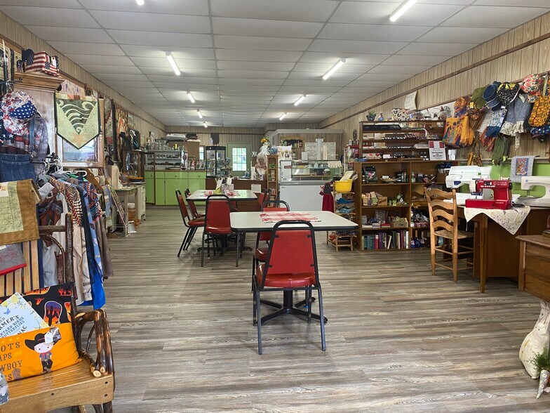 More Photos Of Main St, Calico Rock Storefront For Sale