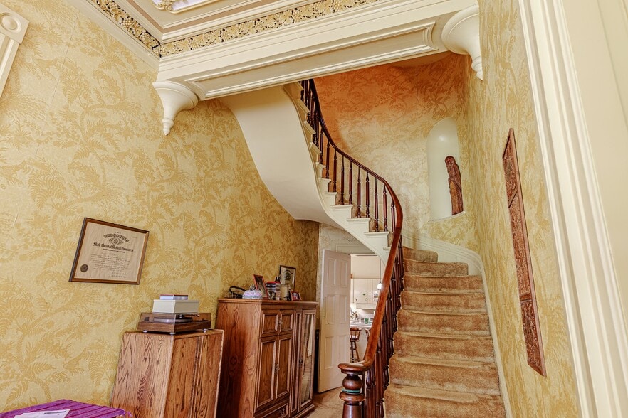 More Photos Of 23 Ontario St, Honeoye Falls Apartments For Sale