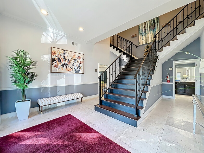 More Photos Of 1095 W Morse Blvd, Winter Park Office For Lease