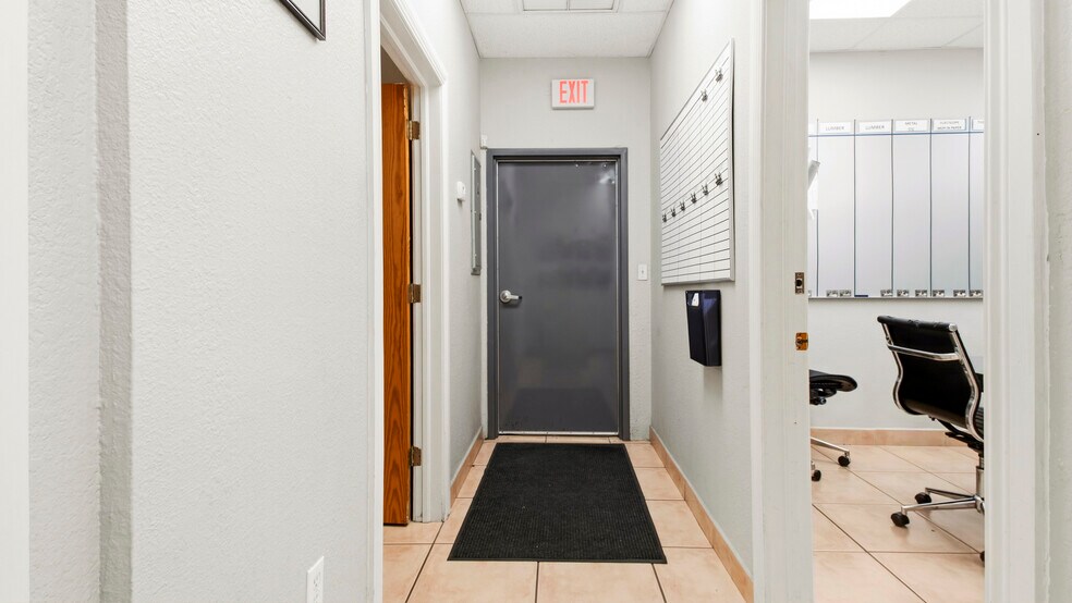 More Photos Of 14701 SW 137th St, Miami Light Distribution For Lease